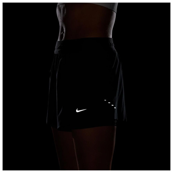 Nike Γυναικείο σορτς Swift Dri-FIT Mid-Rise 2in1 Shorts
